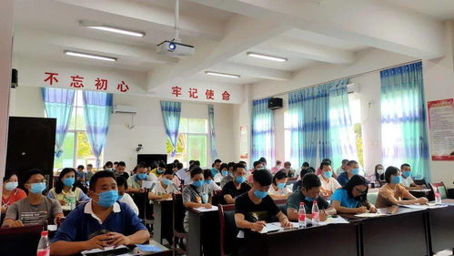 勐約鄉(xiāng)開(kāi)展第七次全國(guó)人口普查業(yè)務(wù)培訓(xùn)會(huì) 為成年普查員賦能